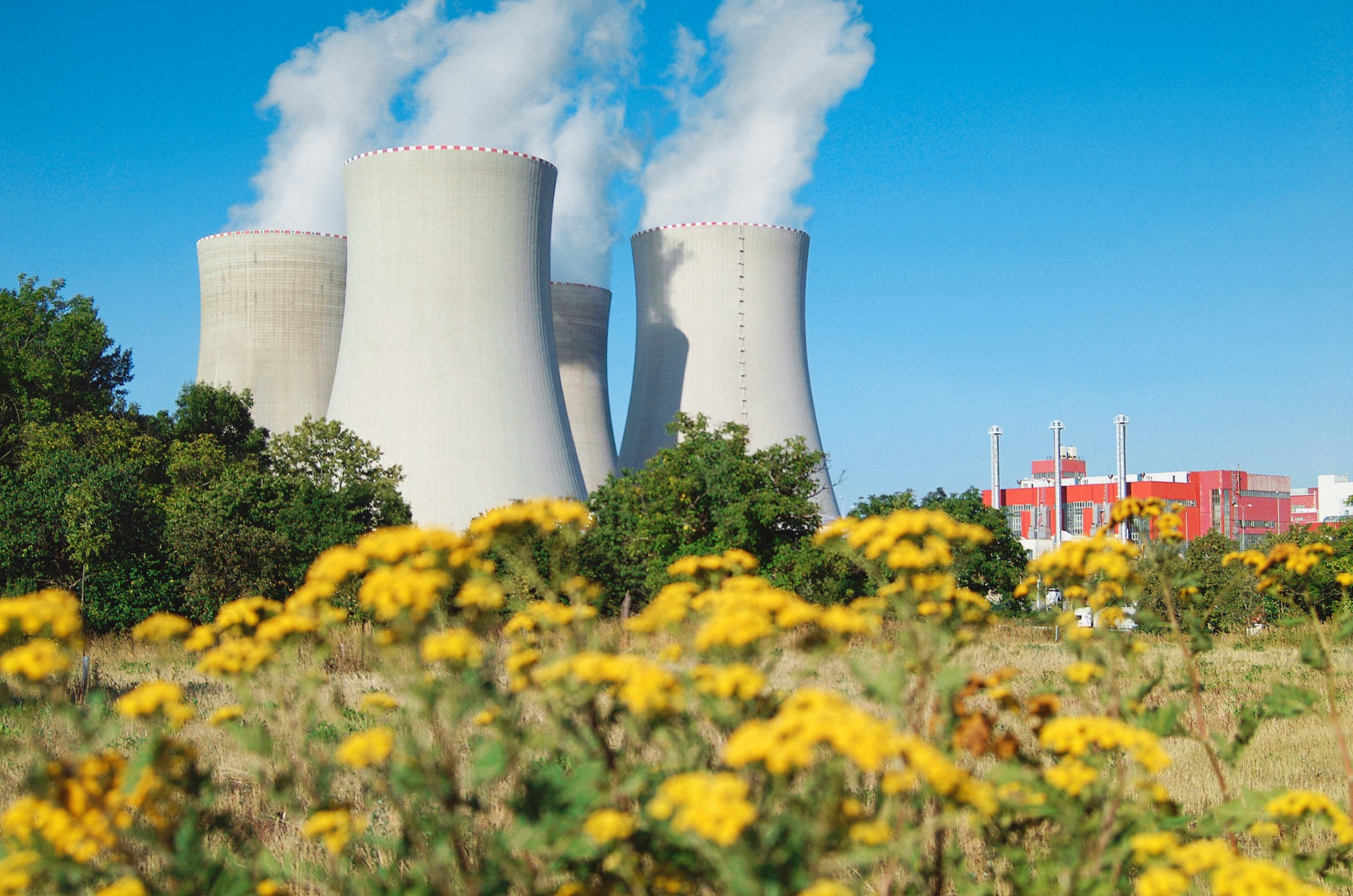 Secure and structured platform for digitised nuclear power plant documents